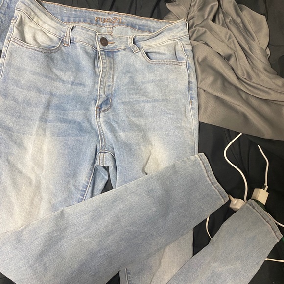 Rue 21 brand new jean - Picture 2 of 2